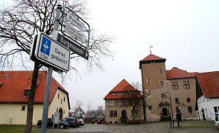 Nur selten sieht man im Polizeibüro in der Burg Horn einen Beamten. Die Dienststelle ist nur sporadisch besetzt. Polizeipräsenz könnte auf die Situation in der Altstadt beruhigend wirken. - Dieter Asbrock