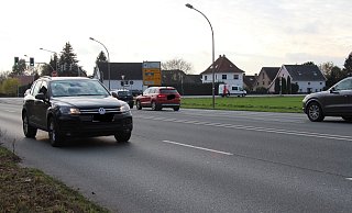 Die Bundesstraße 239 zwischen Detmold und Lage erhält in Kürze eine neue Oberfläche. Betroffen sind ein Stück des Nordrings (vorne) und die Lagesche Straße (hinten). - Jana Beckmann Die Bundesstraße 239 zwischen Detmold und Lage erhält in Kürze eine neue Oberfläche. Betroffen sind ein Stück des Nordrings (vorne) und die Lagesche Straße (hinten). - Jana Beckmann