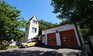 Zu klein und nicht auf dem Stand der Dinge: Das Haus der Löschgruppe Hiddesen sollte umgebaut und erweitert werden - jetzt ist von einem Neubau die Rede. - Sven Koch(LZ)