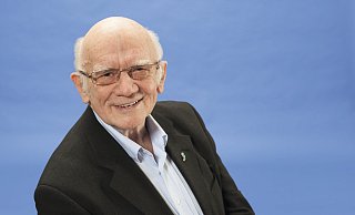 August Nagel ist bislang der Alterspräsident im Detmolder Stadtrat gewesen. Nun scheidet er aus der aktiven Politik aus. - Freie Wähler August Nagel ist bislang der Alterspräsident im Detmolder Stadtrat gewesen. Nun scheidet er aus der aktiven Politik aus. - Freie Wähler