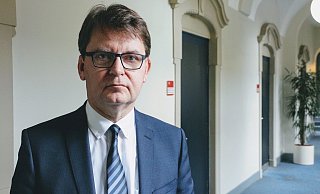 Jann Popkes beim Haftprüfungstermin seines Mandanten Mitte Februar. - Janet König