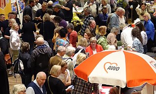 Zahlreiche Besucher haben sich in der Stadthalle Detmold zum Thema Ehrenamt informiert. - Axel Bürger Zahlreiche Besucher haben sich in der Stadthalle Detmold zum Thema Ehrenamt informiert. - Axel Bürger