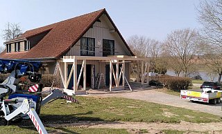 Das Bild ist während der Bauarbeiten am Bootshaus entstanden. - Ruderclub Schieder