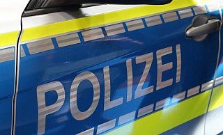 Die Polizei sucht die flüchtigen Täter. - Bernhard Preuß Die Polizei sucht die flüchtigen Täter. - Bernhard Preuß