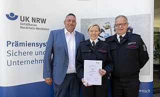 Stolz: (von links) André Thiede, Marion Plöger sowie Klaus Wegener freuen sich. - Frauke Schumann