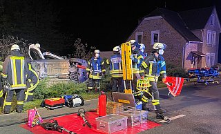 Unfall an der Paderborner Stra&szlig;e. - Feuerwehr Detmold