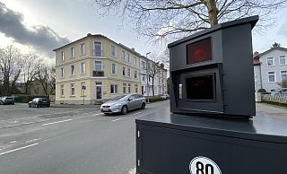 Drei Monate lang wird der semistationäre Blitzer Horst im Kreis Lippe getestet. - Sven Koch Drei Monate lang wird der semistationäre Blitzer Horst im Kreis Lippe getestet. - Sven Koch