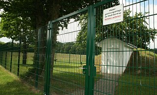 Soll einem Antrag der Grünen zufolge nächstes Jahr Streuobstwiese werden: die Grünfläche am Brunnen Uhlental. - Sylvia Frevert(LZ) Soll einem Antrag der Grünen zufolge nächstes Jahr Streuobstwiese werden: die Grünfläche am Brunnen Uhlental. - Sylvia Frevert(LZ)