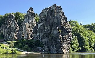 An den Externsteinen wird am Morgen des Karfreitags ein Kreuzweg stattfinden. - Jana Beckmann An den Externsteinen wird am Morgen des Karfreitags ein Kreuzweg stattfinden. - Jana Beckmann