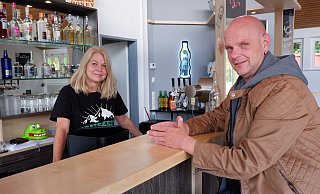 Claudia Drauschke und Frank Drachenberg bewirtschaften seit einigen Wochen die "Auszeit". - Lorraine Brinkmann