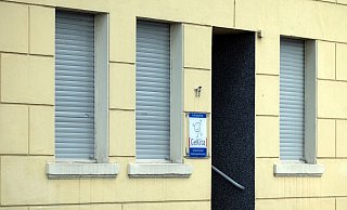 Nach dem Tod eines zweijährigen Jungen in einer städtischen Mini-Kita in Gelsenkirchen ermittelt die Polizei «in alle Richtungen». - Foto: Federico Gambarini/dpa Nach dem Tod eines zweijährigen Jungen in einer städtischen Mini-Kita in Gelsenkirchen ermittelt die Polizei «in alle Richtungen». - Foto: Federico Gambarini/dpa