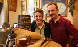 Helga Offel und Stefan Bös ziehen mit ihrem Café und der Rösterei um. - Kirsten Fuhrmann Helga Offel und Stefan Bös ziehen mit ihrem Café und der Rösterei um. - Kirsten Fuhrmann