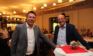 Frank Hilker (links) und sein Amtsvorgänger Rainer Heller. - Jana Beckmann Frank Hilker (links) und sein Amtsvorgänger Rainer Heller. - Jana Beckmann