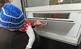 In Ostwestfalen-Lippe wurde 2019 ein Kind in einer Babyklappe abgegeben. - dpa