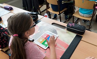 Die Schüler in Horn-Bad Meinberg sollen künftig mit Hilfe eines Tablet-Computers lernen. Die ersten Geräte sind bestellt. - Symbolfoto: pixabay.com