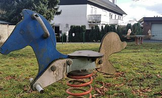 Klein und in die Jahre gekommen: der Spielplatz in der Freiligrathstraße. - Sylvia Frevert