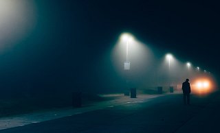 Auf offener Straße wird ein Lemgoer 1950 niedergestochen - vor den Augen seiner eigenen Ehefrau. - Symbolfoto: Pixabay