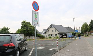 Die Haltestelle für Elterntaxis in Knetterheide. - Alexandra Schaller