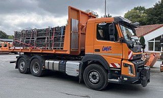 Die gefüllten Sandsäcke wurden in Metallboxen für die Ausgabe an die Bürgerinnen und Bürger transportiert. - Stadt Lage Die gefüllten Sandsäcke wurden in Metallboxen für die Ausgabe an die Bürgerinnen und Bürger transportiert. - Stadt Lage