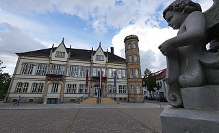 Der Rat der Stadt Horn-Bad Meinberg hat sich der "Trierer Erklärung" für eine pluralistische und demokratische Gesellschaft angeschlossen. - Archivfoto: Jost Wolf Der Rat der Stadt Horn-Bad Meinberg hat sich der "Trierer Erklärung" für eine pluralistische und demokratische Gesellschaft angeschlossen. - Archivfoto: Jost Wolf