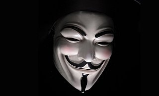 Die Räuber sollen laut Zeugenaussagen Masken getragen haben, die an den Film "V wie Vendetta" angelehnt sind. - Symbolbild: Pixabay Die Räuber sollen laut Zeugenaussagen Masken getragen haben, die an den Film "V wie Vendetta" angelehnt sind. - Symbolbild: Pixabay