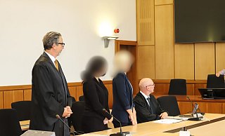 Strafrechtlich ist der Fall abgeschlossen - die berufliche Zukunft der beiden Polizistinnen ist weiter offen (Archivbild). - Alex Talash/dpa