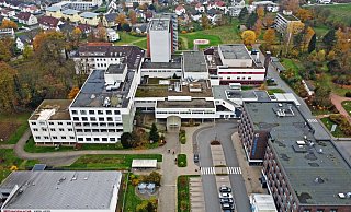 Die Zukunft des Klinikum-Standortes Lemgo war 2024 eines der bestimmenden Themen. Den Plänen aus Lippe hat das NRW-Gesundheitsministerium in weiten Teilen eine Absage erteilt. - Nicole Ellerbrake