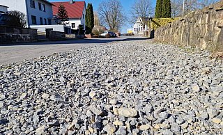 Die CDU will den Gehweg am Pferdekamp in Wendlinghausen erneuern. - Nadine Uphoff Die CDU will den Gehweg am Pferdekamp in Wendlinghausen erneuern. - Nadine Uphoff