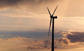 Die Ratsmehrheit in Detmold und Bürgermeister Frank Hilker wünschen sich mehr Sachlichkeit in der Debatte um Windkraft auf der Gauseköte. - Symbolbild: Pixabay
