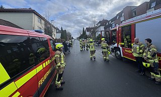 Die Feuerwehr ist am Sonntag in der Bülowstraße in Detmold im Einsatz gewesen, nachdem ein Gasgeruch bemerkt worden war. - Sven Koch Die Feuerwehr ist am Sonntag in der Bülowstraße in Detmold im Einsatz gewesen, nachdem ein Gasgeruch bemerkt worden war. - Sven Koch