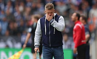 Trainer Lukas Kwasniok wird beim letzten Saisonspiel nicht auf der Bank des SC Paderborn sitzen. - Friso Gentsch/dpa Trainer Lukas Kwasniok wird beim letzten Saisonspiel nicht auf der Bank des SC Paderborn sitzen. - Friso Gentsch/dpa