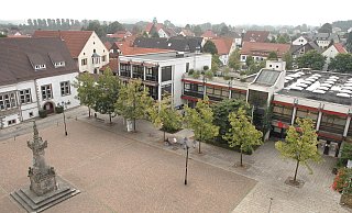 Auf dem Marktplatz Horn soll eine Mahnwache abgehalten werden. 20 Teilnehmer sind angemeldet. - Archivfoto: Manfred Brinkmeier