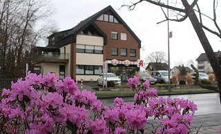 Dr. Rupitsch hatte seine Praxis in der Pyrmonter Straße 1 in Schieder. Direkt vor Ort gibt es auch eine Apotheke. - Michaela Weiße Dr. Rupitsch hatte seine Praxis in der Pyrmonter Straße 1 in Schieder. Direkt vor Ort gibt es auch eine Apotheke. - Michaela Weiße