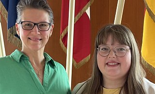 Natascha Barz (B&uuml;ndnis 90/Die Gr&uuml;nen, links) und Sarah Ritter (FDP) machen im Rat gemeinsame Sache. - Fraktion B&uuml;ndnis 90/Die Gr&uuml;nen-FDP