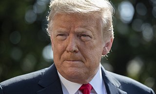 US-Präsident Donald Trump hat nach Angaben des Weißen Hauses eine Verfügung unterzeichnet, um Denkmäler in Bundeseigentum zu schützen. - Foto: Alex Brandon/AP/dpa