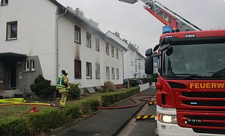 Die Feuerwehr Bad Salzuflen wurde am Samstagabend zu einem Zimmerbrand gerufen. - Feuerwehr Bad Salzuflen