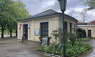 Das Kurgastzentrum. - Cordula Gröne Das Kurgastzentrum. - Cordula Gröne