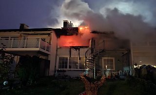 Das erste Geschoss des Hauses stand lichterloh in Flammen. - C.Rieks Das erste Geschoss des Hauses stand lichterloh in Flammen. - C.Rieks