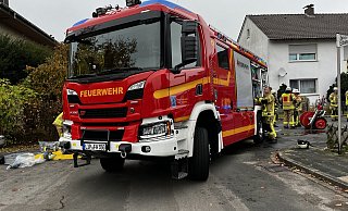 Die Feuerwehr Bad Salzuflen ist am fr&uuml;hen Sonntagmorgen in den Zeisigweg nach Lockhausen gerufen worden. Im Keller eines Mehrfamilienhauses hat es im Bereich der Elektronverteilung gebrannt. Das Feuer konnte schnell unter Kontrolle gebracht werden. Foto: Daniel Hobein / Feuerwehr Bad Salzuflen - Feuerwehr Bad Salzuflen/Daniel Hobein