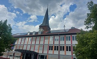 Frischer Wind zieht ins L&uuml;gder Rathaus ein: Einige neue Gesichter kommen in der kommenden Wahlperiode in den Rat hinzu. Mit den Gr&uuml;nen wird k&uuml;nftig auch eine neue Fraktion vertreten sein. - Archivfoto: Michaela Wei&szlig;e