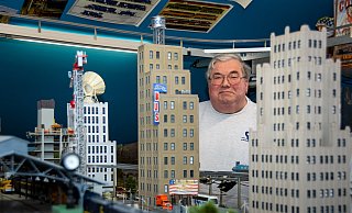 HNO-Arzt Dr. Volker Beckmann genießt seinen Ruhestand. Modeleisenbahnen sind sein liebstes Hobby. - Raphael Bartling HNO-Arzt Dr. Volker Beckmann genießt seinen Ruhestand. Modeleisenbahnen sind sein liebstes Hobby. - Raphael Bartling