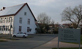 Soll verkehrsberuhigt werden: die Große Twete mit Grundschule und Gymnasium. - Sylvia Frevert