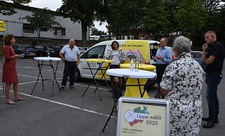 LZ-Redakteurin Silke Buhrmester (von links) befragt die Wahlkreiskandidaten Jürgen Müllers, Inga Kretzschmar (Grüne), Antonius Grothe (SPD), Heidemarie Maertens (UWG) und Rüdiger Wendt (CDU). - Raphael Bartling LZ-Redakteurin Silke Buhrmester (von links) befragt die Wahlkreiskandidaten Jürgen Müllers, Inga Kretzschmar (Grüne), Antonius Grothe (SPD), Heidemarie Maertens (UWG) und Rüdiger Wendt (CDU). - Raphael Bartling