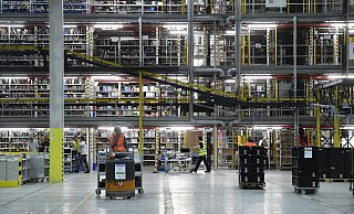 So wie dieses Amazon-Logistikzentrum in Leipzig könnte auch das im Industriepark Lippe von Innen aussehen. - Amazon (Marcus Schlaf)