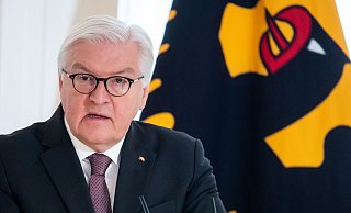 Bundespräsident Frank-Walter Steinmeier steht für eine zweite Amtszeit bereit. Das teilte das Staatsoberhaupt am Freitag in Berlin mit. - Bernd von Jutrczenka/dpa Pool/dpa