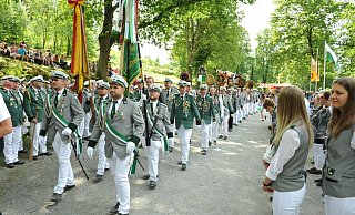 Aufmarsch auf dem Schützenplatz am Montag zur Proklamation. - Nicole Ellerbrake