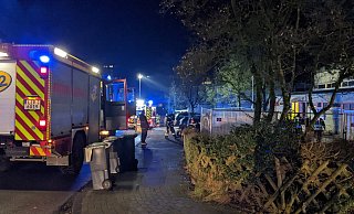 Ein Stapel Papier hatte am Wochenende in der Albert-Schweizerstraße Feuer gefangen. - Freiwillige Feuerwehr Oerlinghausen Ein Stapel Papier hatte am Wochenende in der Albert-Schweizerstraße Feuer gefangen. - Freiwillige Feuerwehr Oerlinghausen