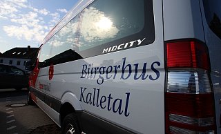 Der Kalletaler Bürgerbus wurde beschädigt. - Archiv: Jens Rademacher