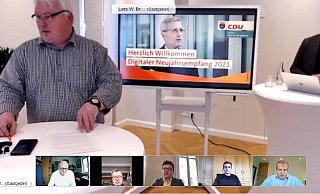 CDU-Chef Volker Preuß (links) und Kreisvorsitzender Lars Wilhelm Brakhage konnten beim Neujahrsempfang auch Dr. Norbert Röttgen per Videoschalte begrüßen.  - Nicole Ellerbrake