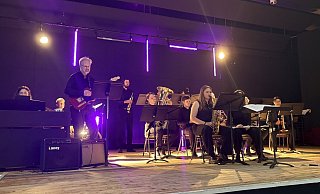 Die Big Band des Stadtgymnasiums Detmold überzeugte beim Sommerkonzert. - Jan Schillmann
